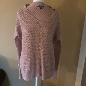 Women’s sweater American Eagle size medium pink